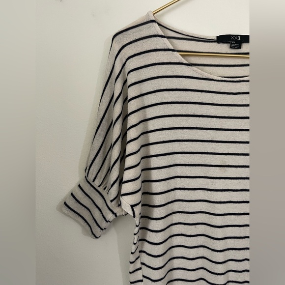 FOREVER21/ knit quarter-length striped tee - Picture 7 of 9